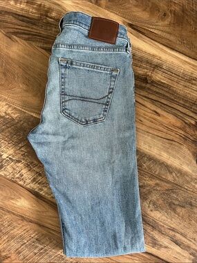 Men's Hollister Light Blue Denim Jeans